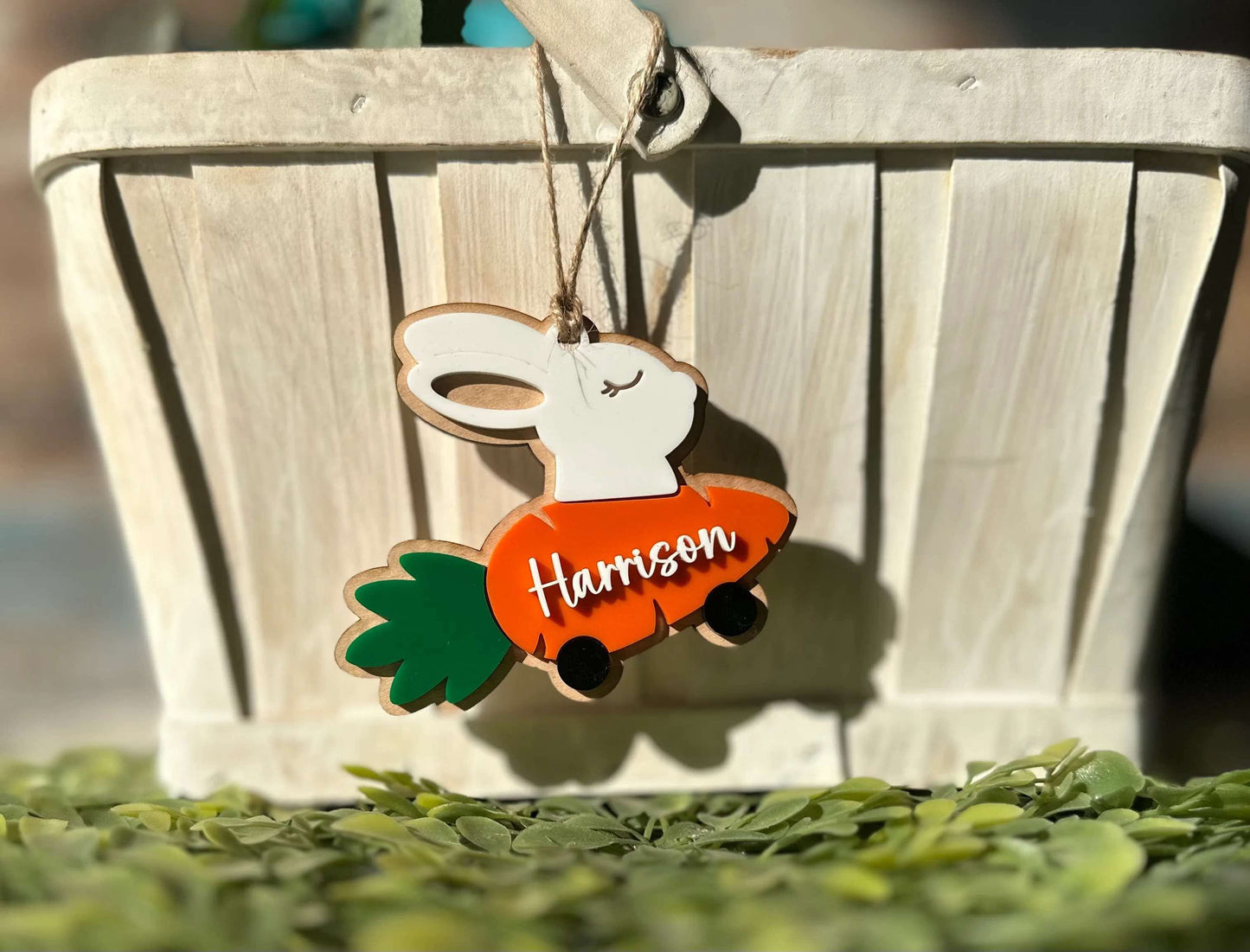 Bunny with Carrot Easter Tag