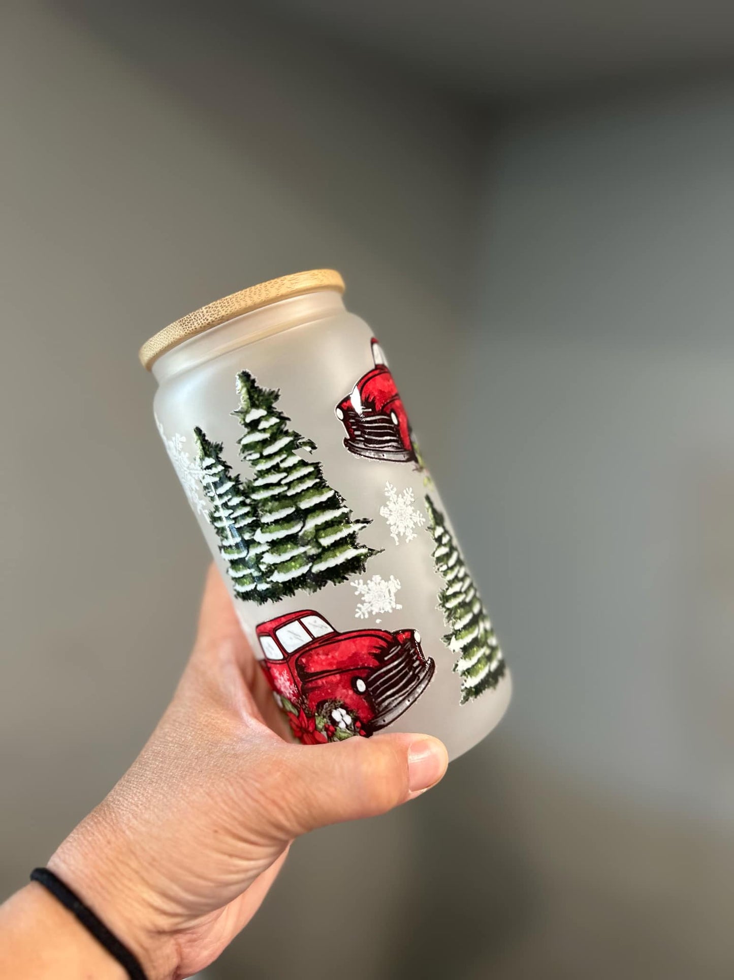 RTS Christmas Tree Glass Can