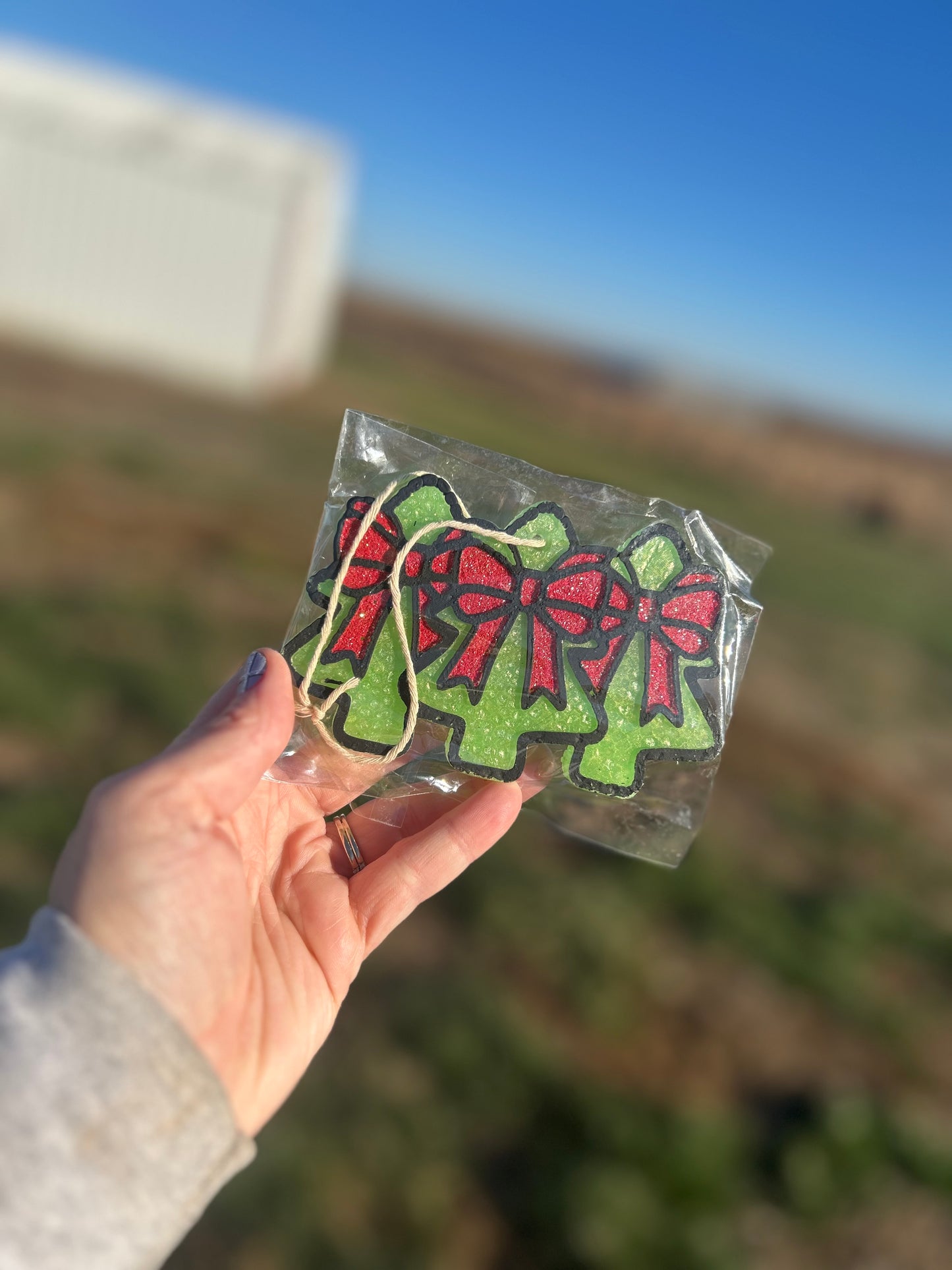 Trees with Bow Freshie in Vanilla Scent