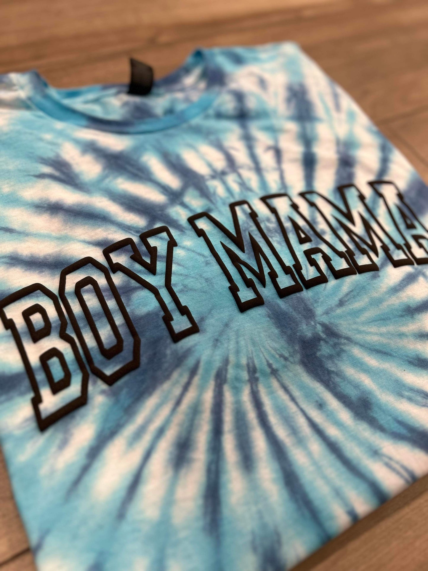 RTS Boy Mama Puff Tie Dye top in Sam Swirl