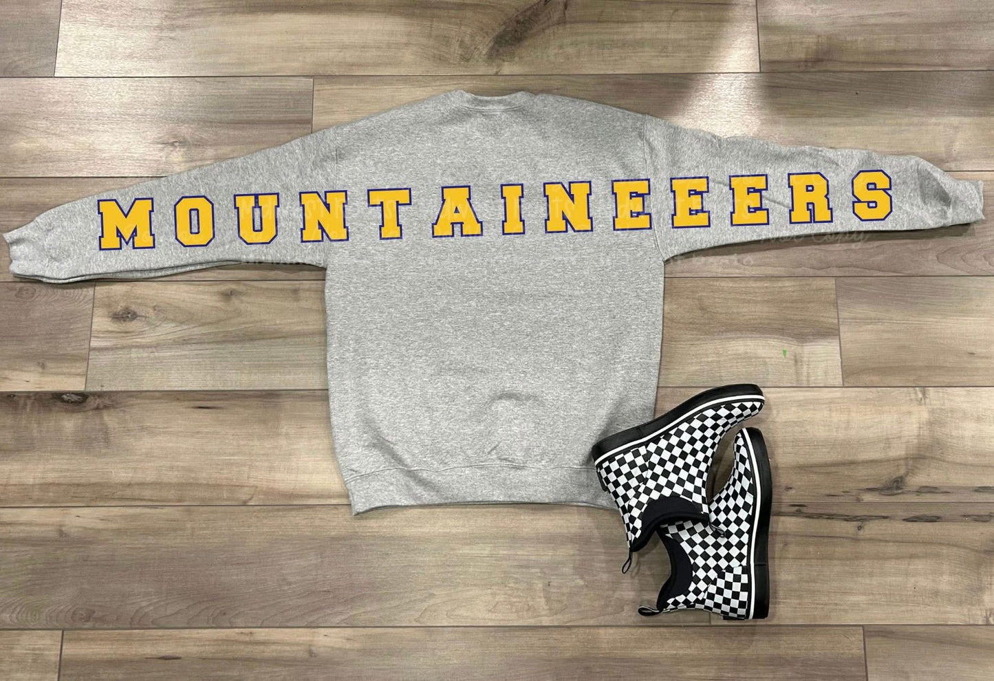 M0untaineers Oversized Arm Print Top