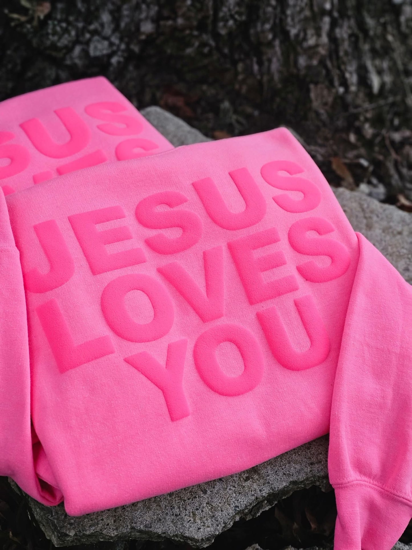 Jesus Loves You Puff Print