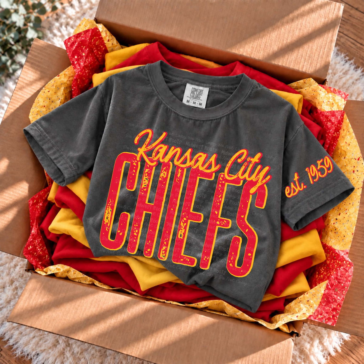 Distressed KC Ch!3f$ Top