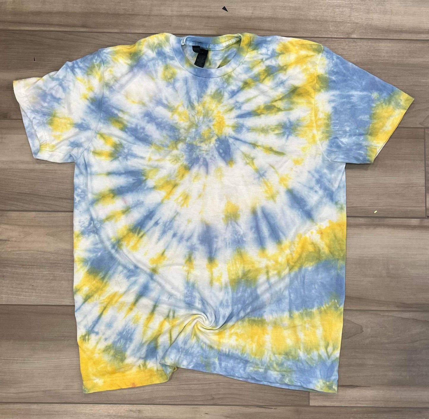 Blank Tie Dye Top in Blueberry Lemonade