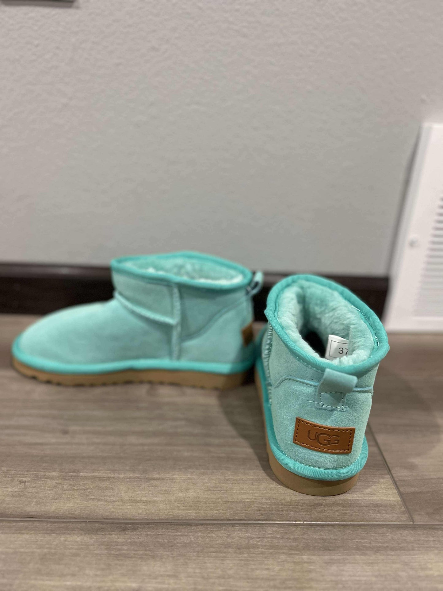 PRE ORDER Branded Kids Fur Lined Boots