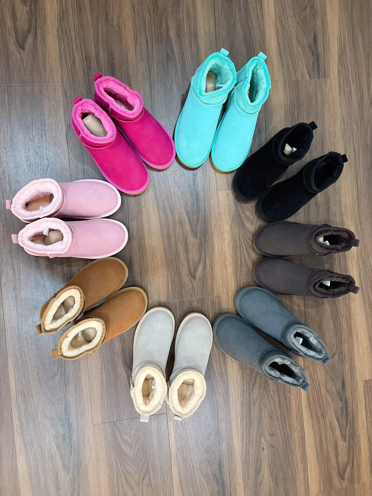PRE ORDER Branded Women’s Fur Lined Boots