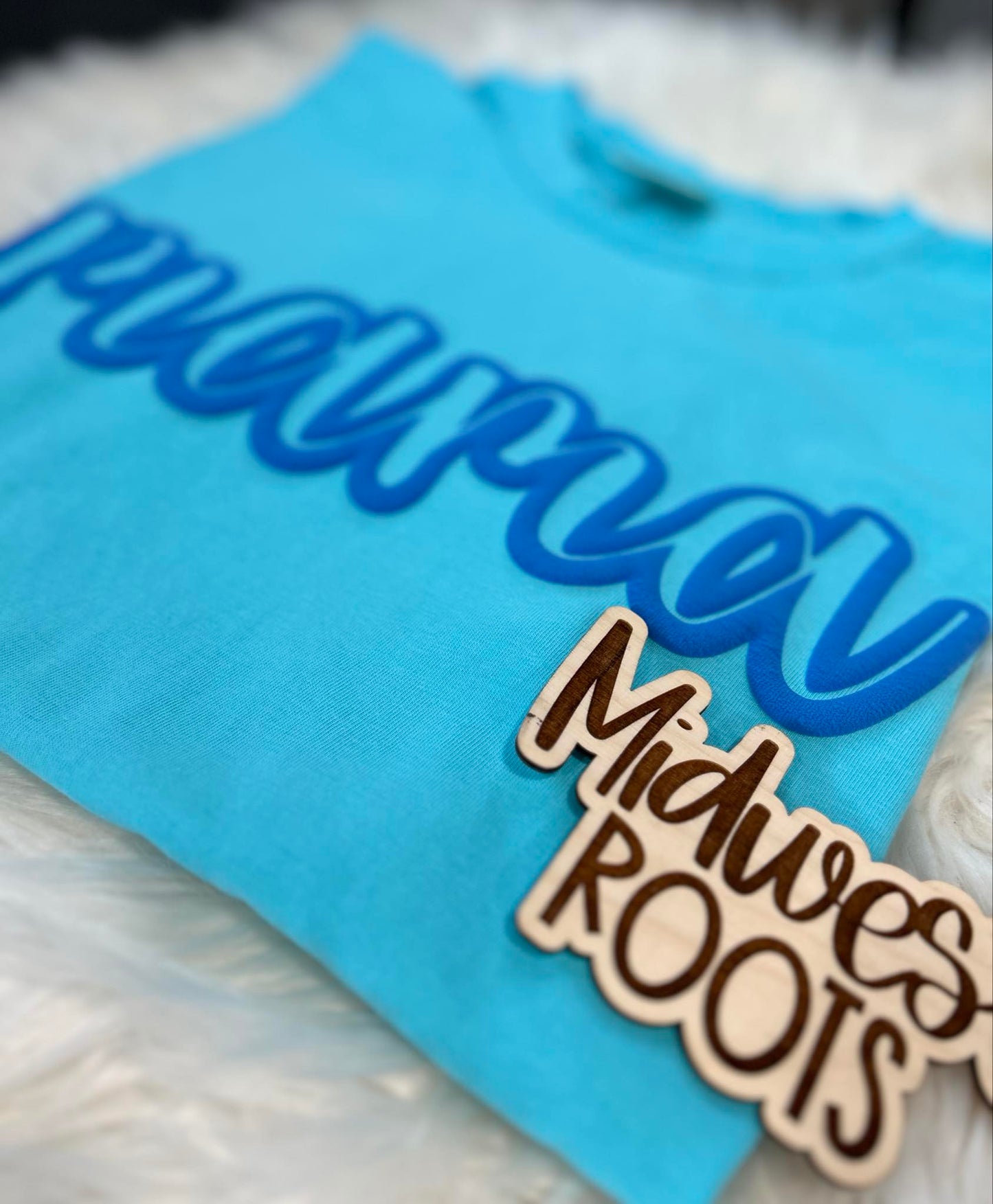 RTS Mama Outline Puff Print Top in Neon Blue